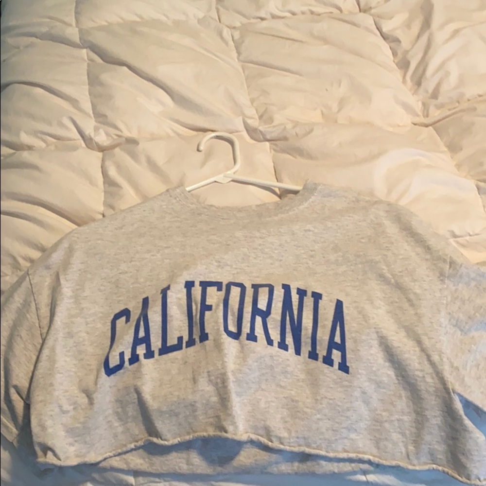 Grey tshirt crop top